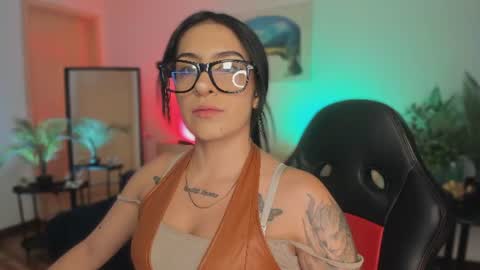  miiaa stone  online show from July 2026 09:17:01 PM