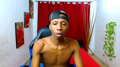 Snapshot of miilo18 chatting on June 2026 10:51:02 PM milo online show from June 2026 10:51:02 PM