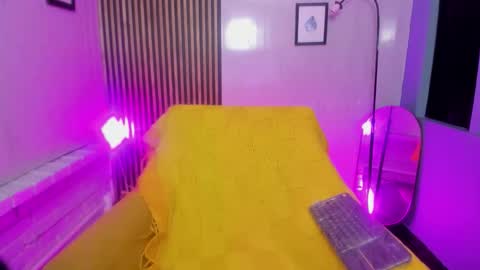 miilu  online show from January 2026 03:20:01 AM