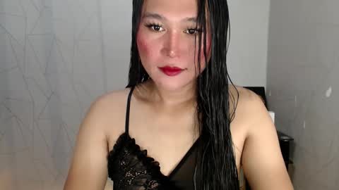 Hi im Avah online show from April 2026 02:12:02 AM