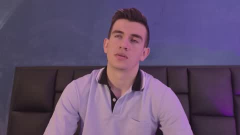 mikael online show from March 2026 04:39:01 AM