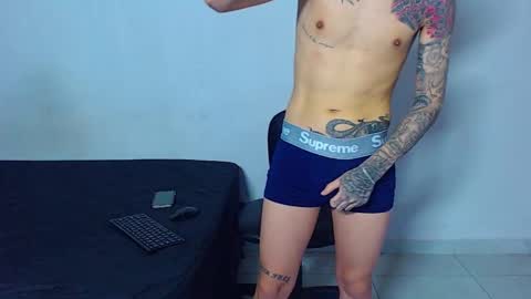 Mike IMDEPENDIENT MODEL online show from March 2026 02:32:01 PM