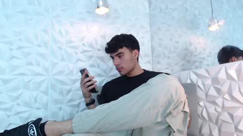 Mike online show from February 2025 06:08:02 PM