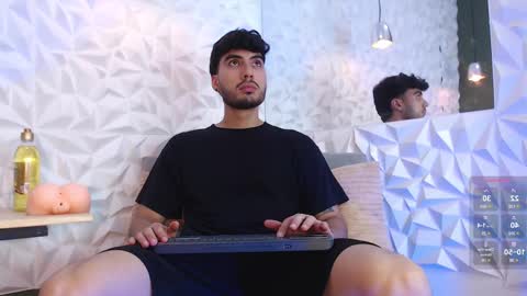 Mike online show from February 2025 07:03:01 PM