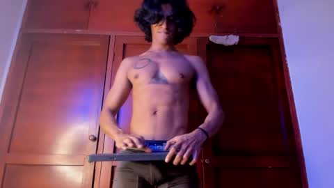 mike_d1030 online show from April 2026 03:42:02 PM