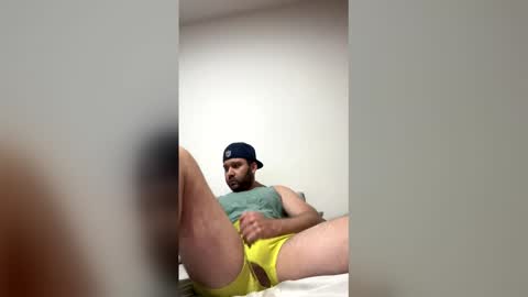 Snapshot of mikeolgen chatting on March 2026 07:14:02 PM mikeolgen online show from March 2026 07:14:02 PM