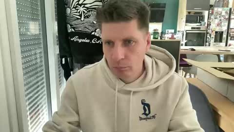 miklp8463 online show from March 2026 01:28:01 PM