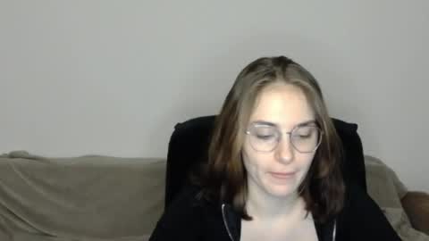 mila_keyy online show from April 2026 07:07:01 PM