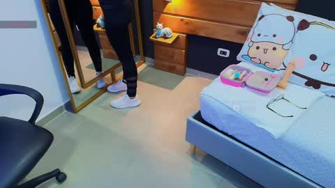 Snapshot of mila_kiitty chatting on June 2026 10:53:02 AM Milena online show from June 2026 10:53:02 AM