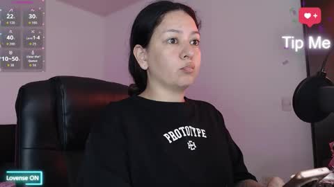 mila_phoenix online show from November 2025 10:04:02 AM