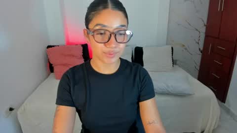 Snapshot of mila_rose1 chatting on June 2026 03:20:02 AM martina online show from June 2026 03:20:02 AM
