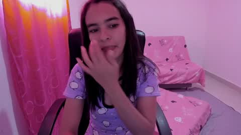 Mila online show from February 2026 01:55:01 PM