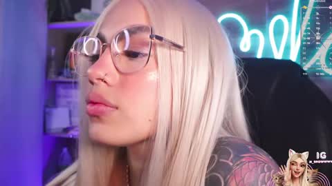 Snapshot of mila_snoow chatting on May 2026 03:30:01 PM M I L A online show from May 2026 03:30:01 PM
