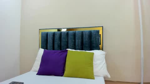 mila online show from April 2026 10:40:01 AM