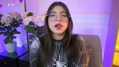 milacrave online show from March 2026 01:06:02 PM