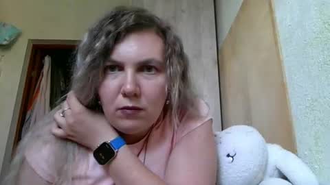 milacristalle online show from August 2026 12:15:02 PM