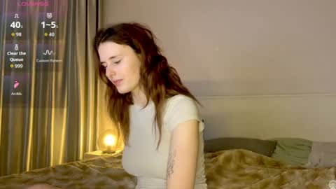 Snapshot of milaelin chatting on July 2026 08:40:02 PM Mila online show from July 2026 08:40:02 PM