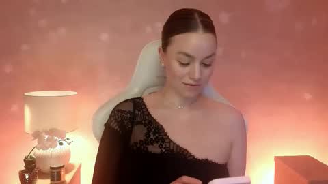 Snapshot of milafleur chatting on February 2026 03:21:01 PM Mila Fleur online show from February 2026 03:21:01 PM