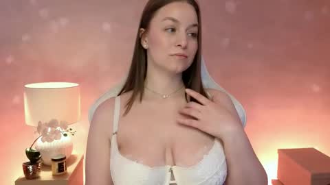 Snapshot of milafleur chatting on April 2026 02:12:01 PM Mila Fleur online show from April 2026 02:12:01 PM