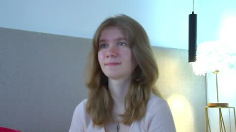 Mila online show from April 2026 06:27:01 PM