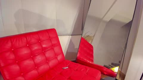 Milane online show from January 2025 08:17:01 AM