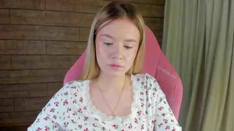 MilanaBalmain online show from March 2026 04:27:02 AM