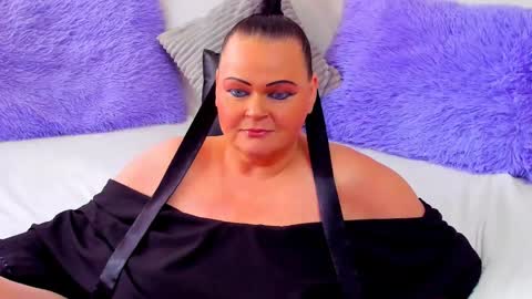 Lana online show from May 2026 02:49:02 PM