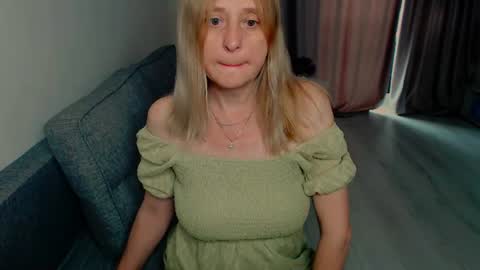 Snapshot of milanav chatting on June 2026 07:50:02 AM Milena online show from June 2026 07:50:02 AM