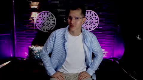 milandavid1 online show from March 2026 05:17:01 PM