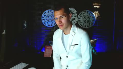 milandavid1 online show from March 2026 06:18:02 PM