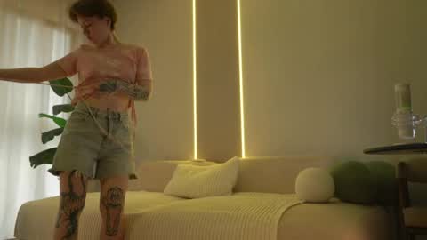 Mila online show from April 2026 07:28:01 AM