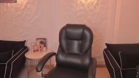 Miley Cruz  IG miley model23 online show from March 2026 07:20:02 PM