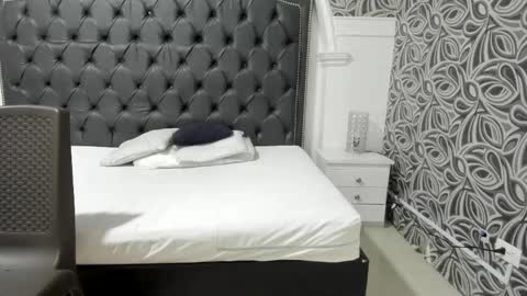 milf_march online show from April 2026 03:23:01 AM