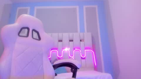 Michelle  online show from February 2026 08:14:01 PM