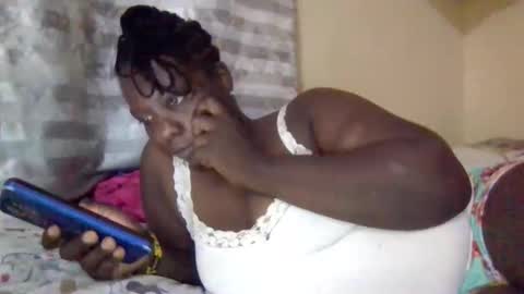Snapshot of milkyebony254 chatting on December 2025 09:40:02 AM milkyebony254 online show from December 2025 09:40:02 AM