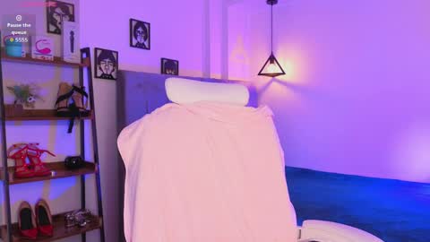 miller_vanessa_ online show from April 2026 02:14:01 PM