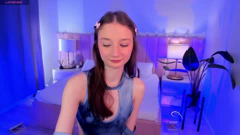 milliminimouse online show from April 2026 11:02:01 PM