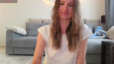 milly_browski online show from October 2025 01:54:01 PM