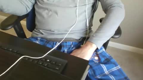 Snapshot of milwaukeebadger24 chatting on May 2026 12:21:02 PM milwaukeebadger24 online show from May 2026 12:21:02 PM