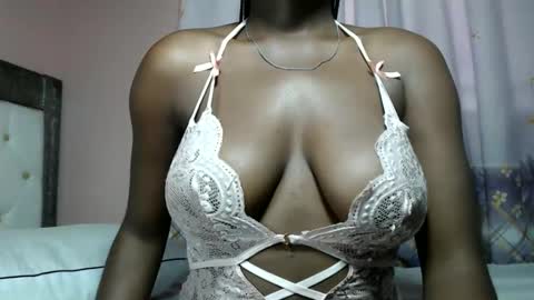 mimiebony online show from May 2026 06:40:01 AM