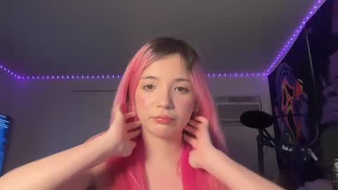 Mina online show from May 2026 01:22:01 AM