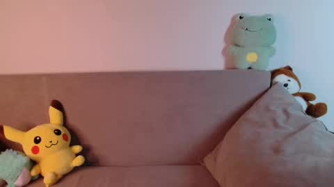 Minji online show from March 2026 01:06:02 PM