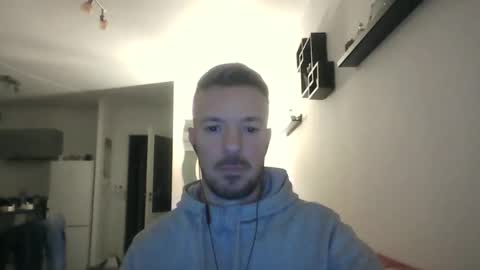 minka28 online show from February 2026 06:24:02 PM