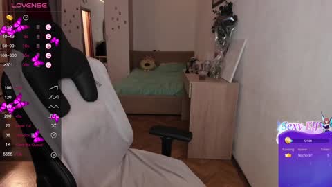 Lisa online show from December 2024 06:20:02 PM