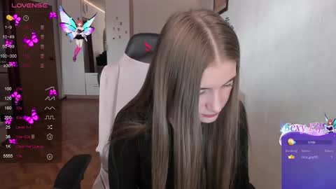 Lisa online show from February 2025 10:18:02 AM