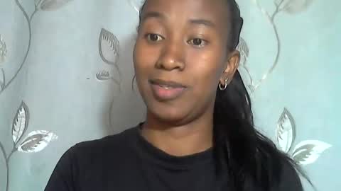 minouch211907 online show from April 2026 06:55:02 AM