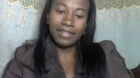 Snapshot of minouch211907 chatting on July 2026 03:53:01 AM minouch211907 online show from July 2026 03:53:01 AM