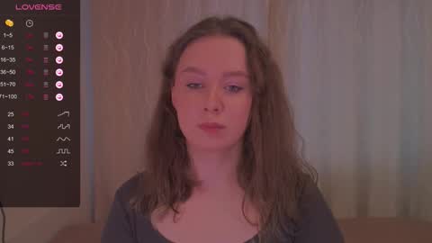 Kira online show from November 2025 12:17:01 PM