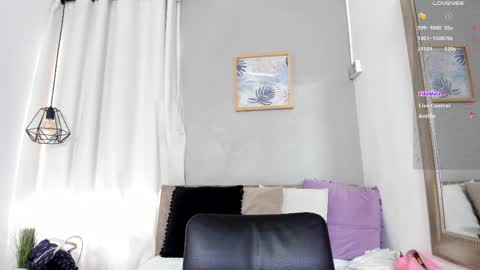 Snapshot of miranda_doll_ chatting on June 2026 12:11:01 PM online show from June 2026 12:11:01 PM
