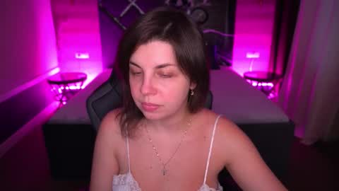 Miranda online show from October 2025 04:57:02 AM